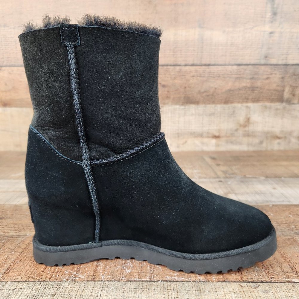 UGG Classic Femme Toggle Women's Size 7.5 US Black Suede Wedge Boots 1113479 - Picture 6 of 10